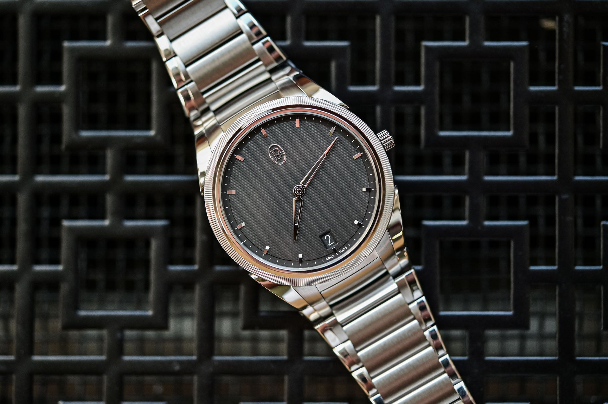 Press: The Parmigiani Fleurier Tonda PF Micro-Rotor. A New Contender in the Luxury Sports Watch Category? (Monochrome)