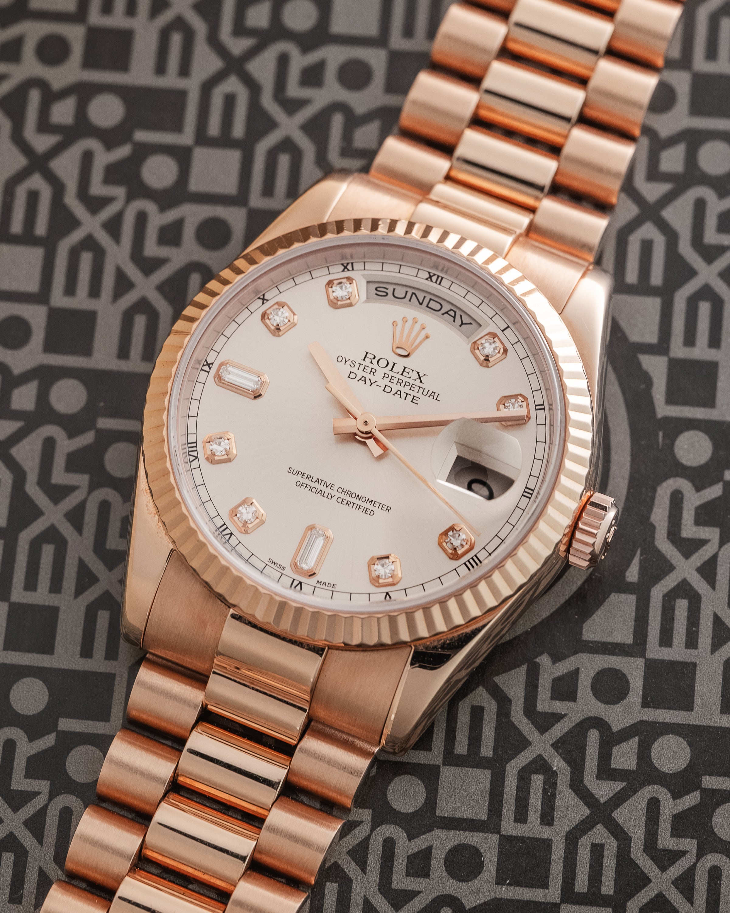 Day-Date 118235 Rose Sundust Diamond Dial President 36mm