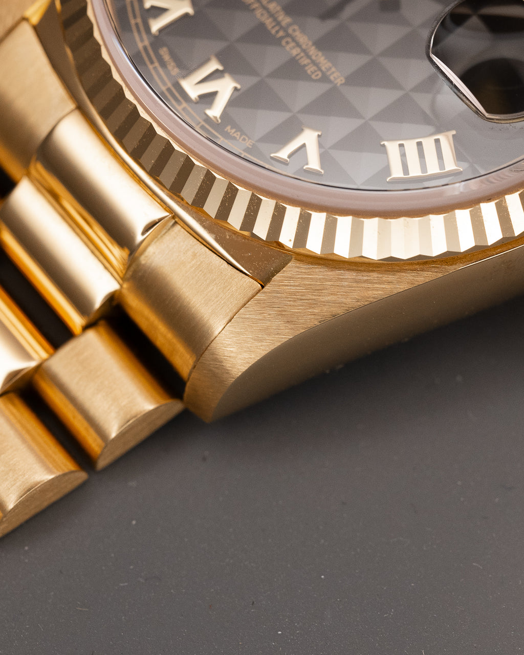 Day-Date President 18038  ‘Eastern Arabic’ Black Pyramid Dial Yellow Gold 36mm w/ Rolex Service Card