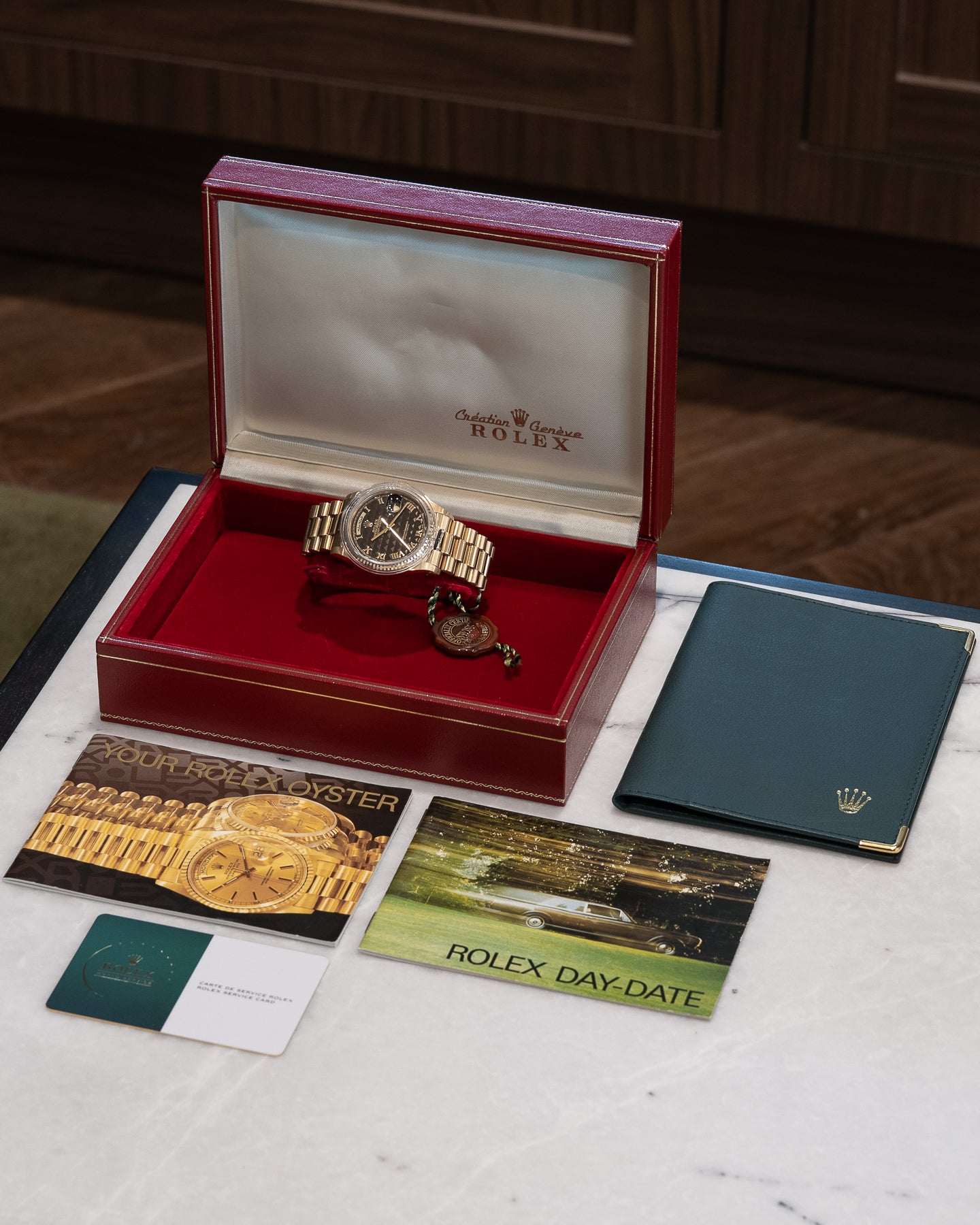 Day-Date President 18038  ‘Eastern Arabic’ Black Pyramid Dial Yellow Gold 36mm w/ Rolex Service Card