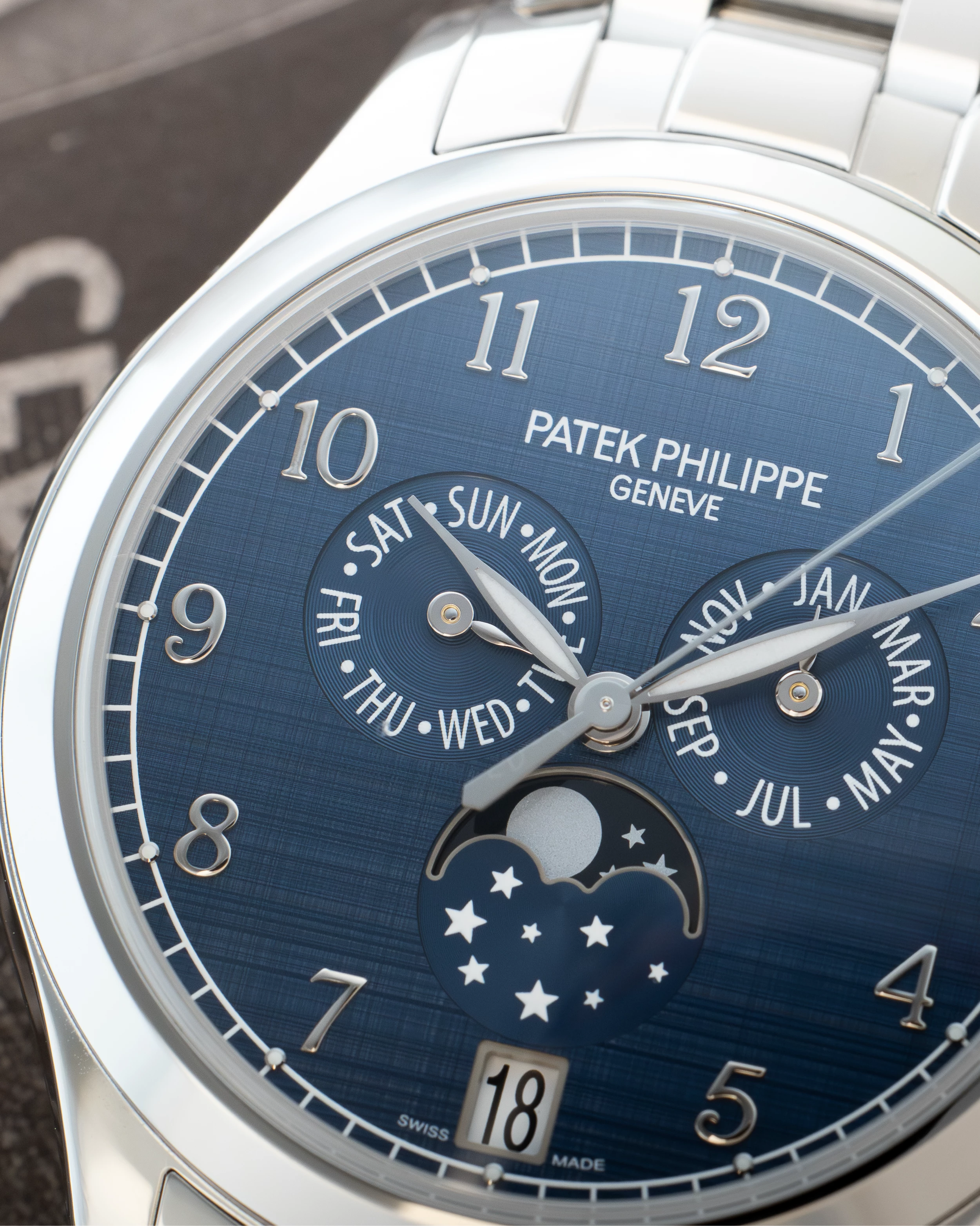 4947/1A-001 Annual Calendar Moon-Phase