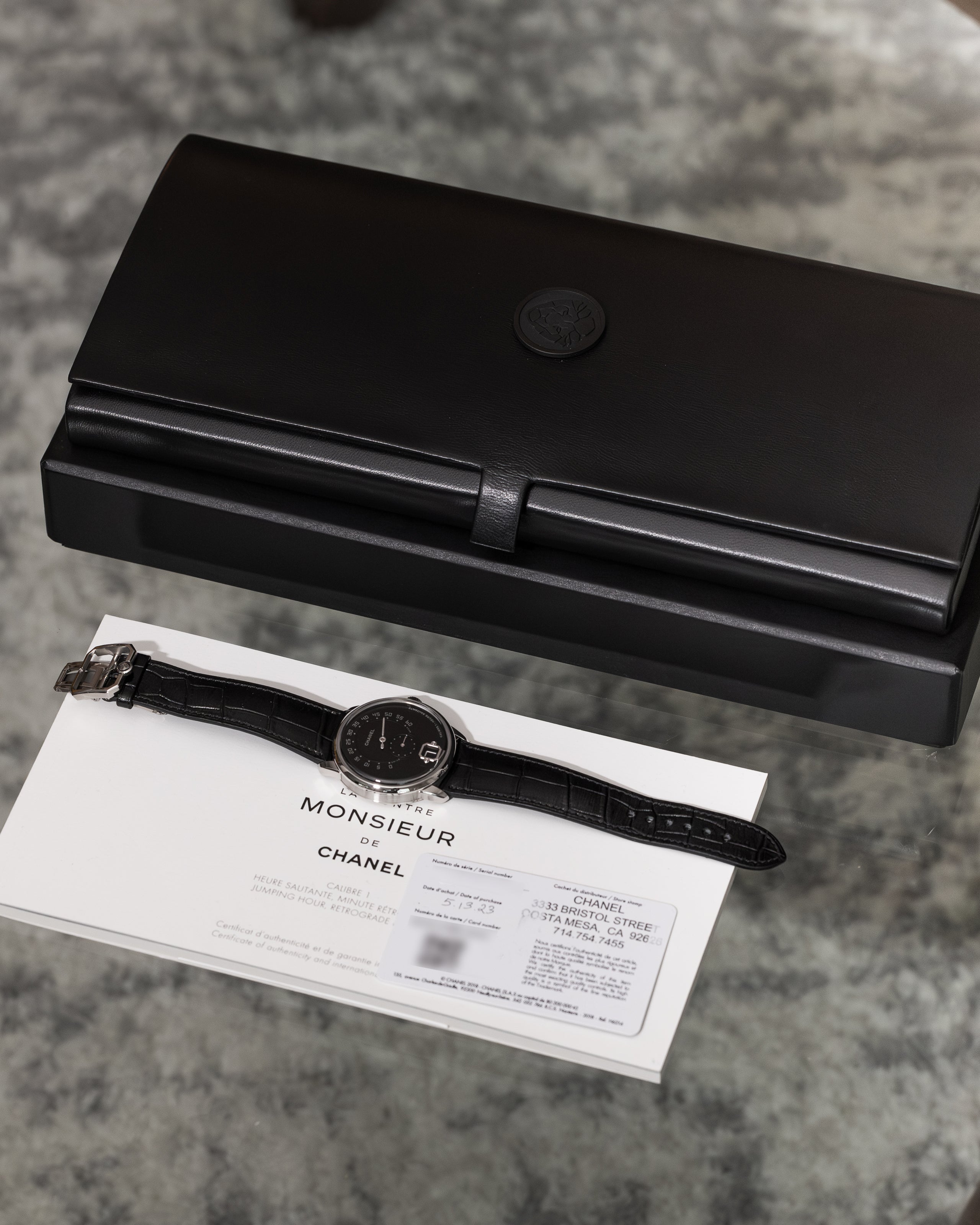 Monsieur De Chanel Jump Hour H6597 Platinum 40mm