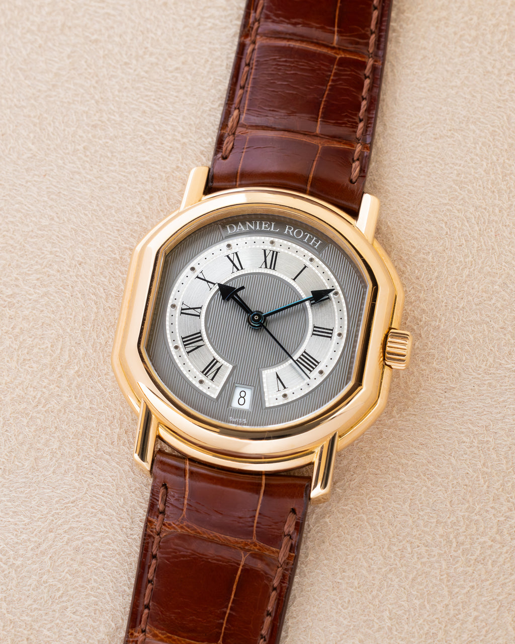 Central Seconds Ref. 177 "Le Sentier" Date Yellow Gold 35mm