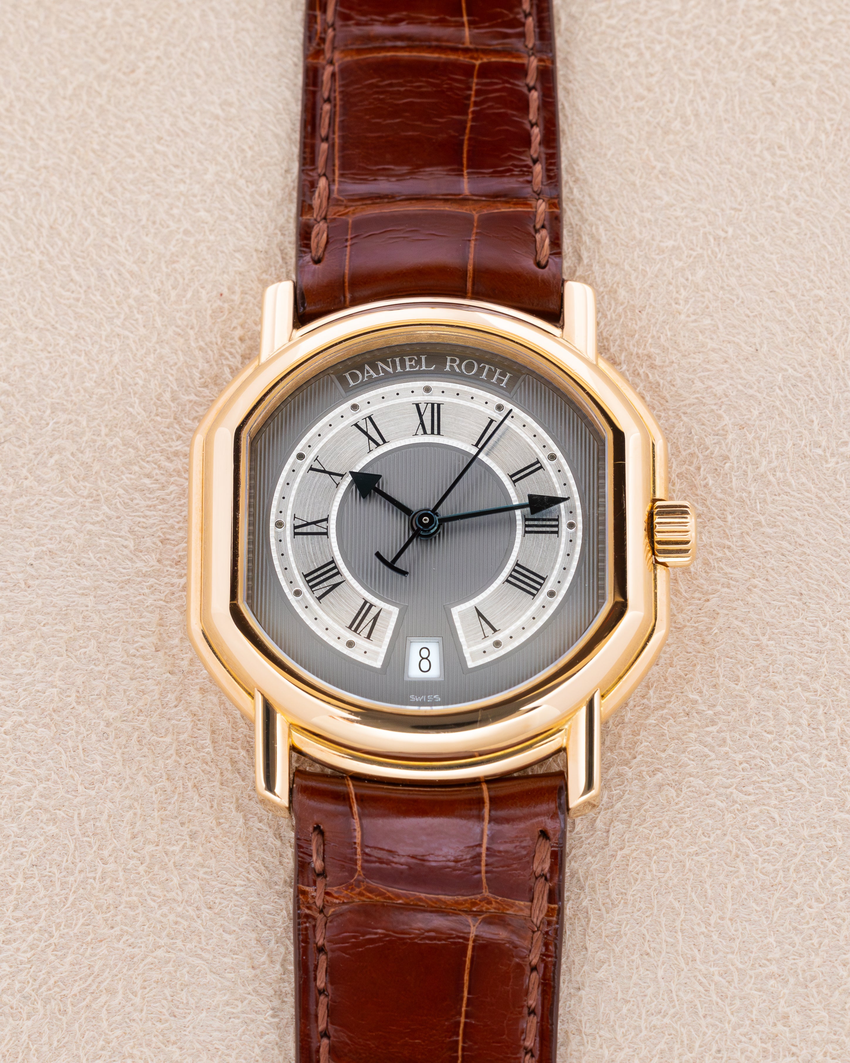 Central Seconds Ref. 177 "Le Sentier" Date Yellow Gold 35mm