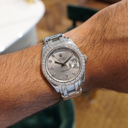 Day-Date 18946 Platinum Silver Dial Pearlmaster 39mm